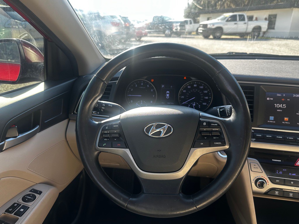 2017 Hyundai Elantra Image 21