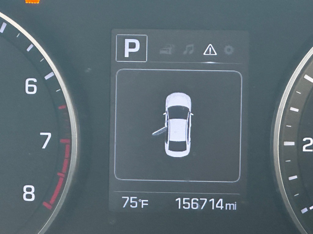 2017 Hyundai Elantra Image 22