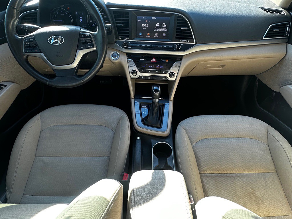 2017 Hyundai Elantra Image 25