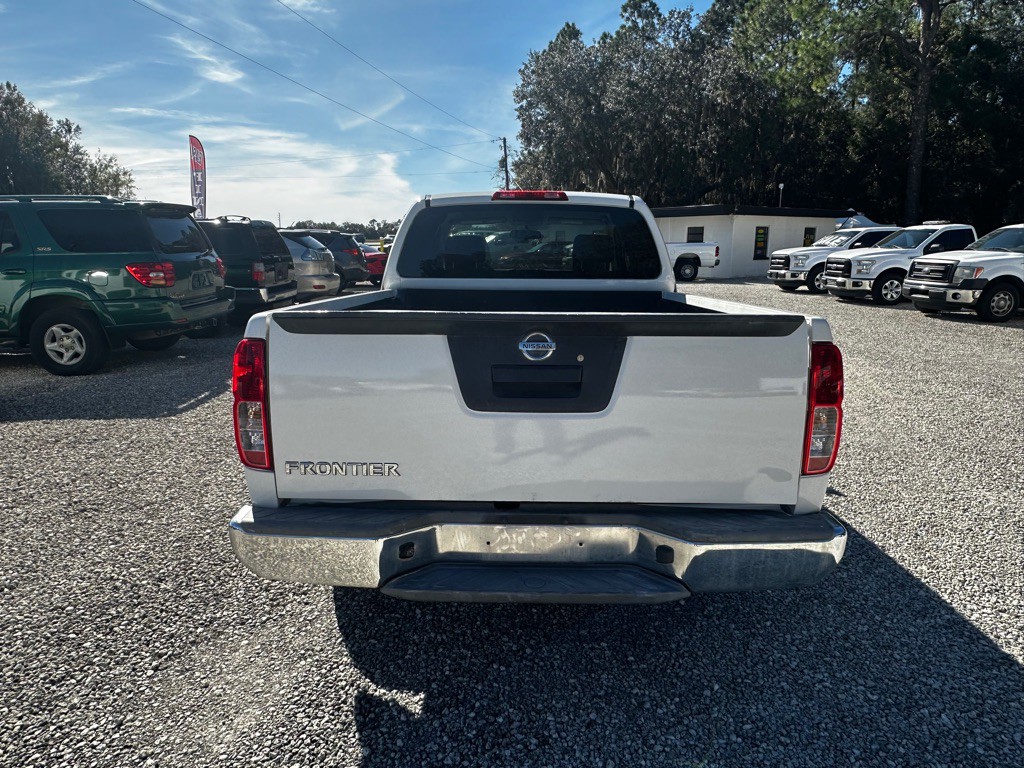 2016 Nissan Frontier Image 6