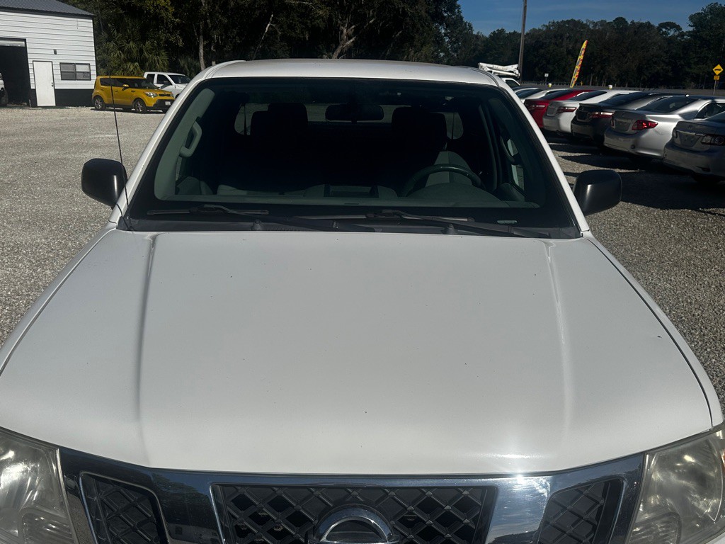 2016 Nissan Frontier Image 12