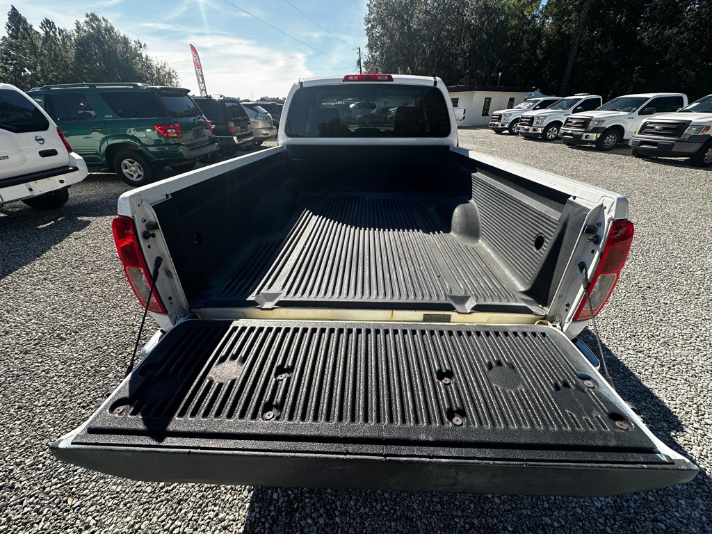 2016 Nissan Frontier Image 17