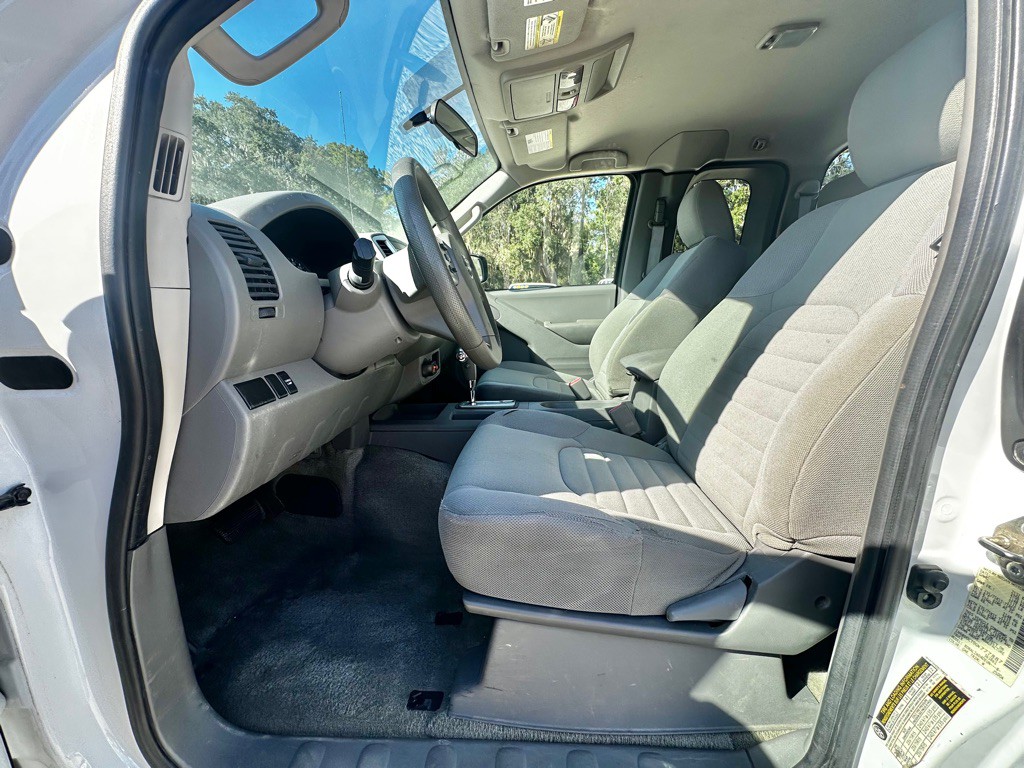 2016 Nissan Frontier Image 19