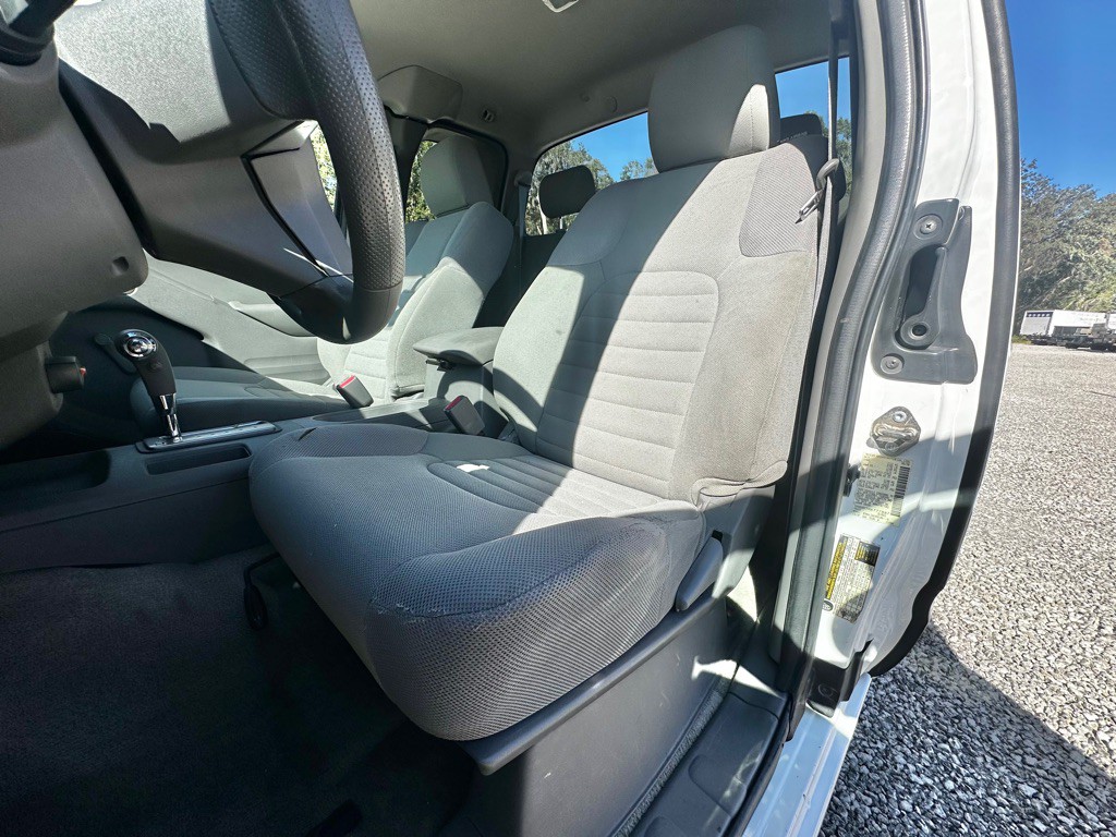 2016 Nissan Frontier Image 20