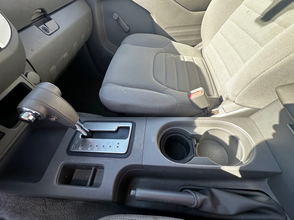 2016 Nissan Frontier Image 27