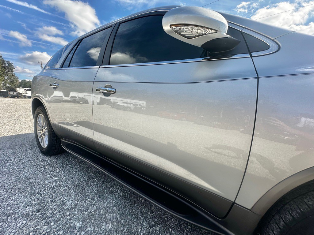 2012 Buick Enclave Image 11