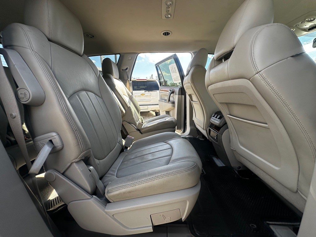 2012 Buick Enclave Image 29