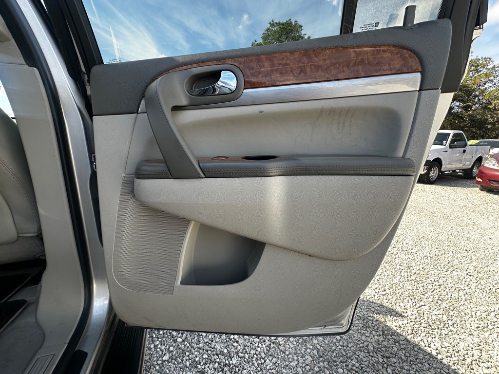 2012 Buick Enclave Image 31