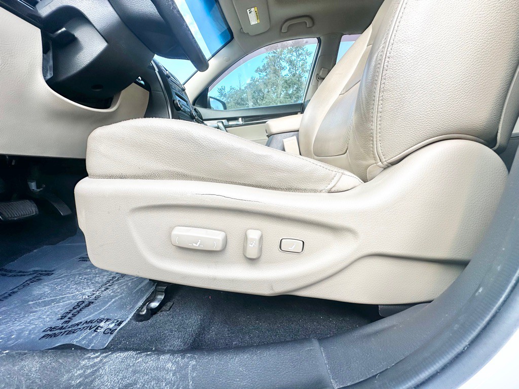 2011 Kia Sorento Image 16