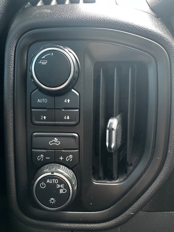 2020 Chevrolet Silverado 1500 Image 39