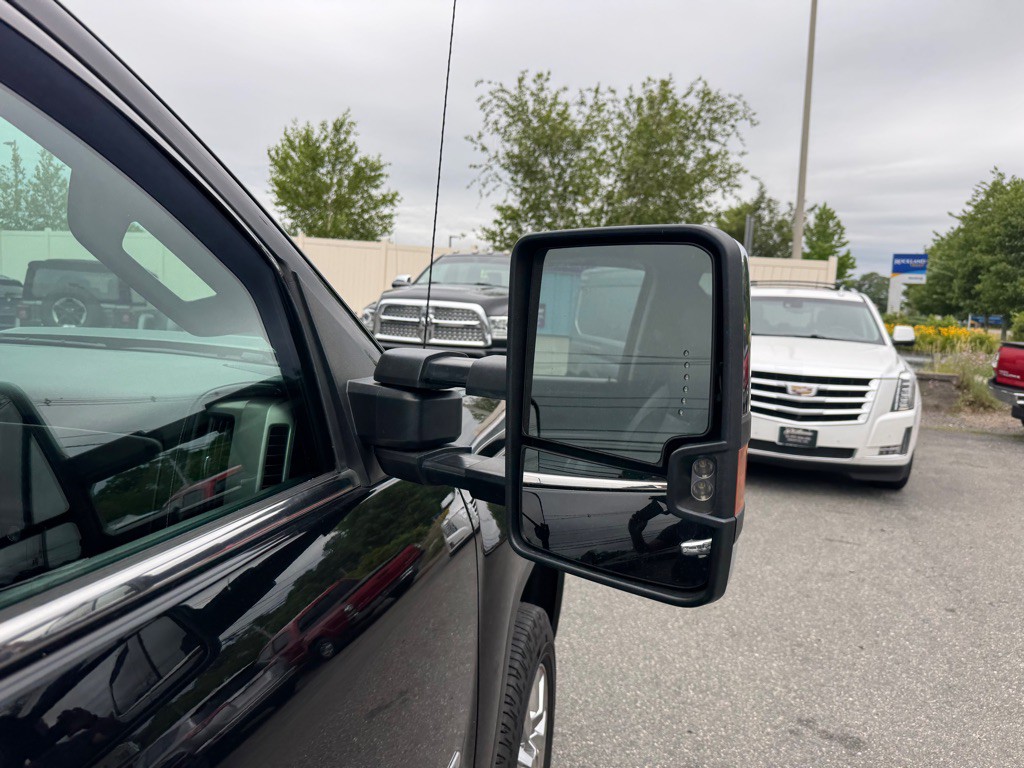 2017 GMC Sierra Image 10