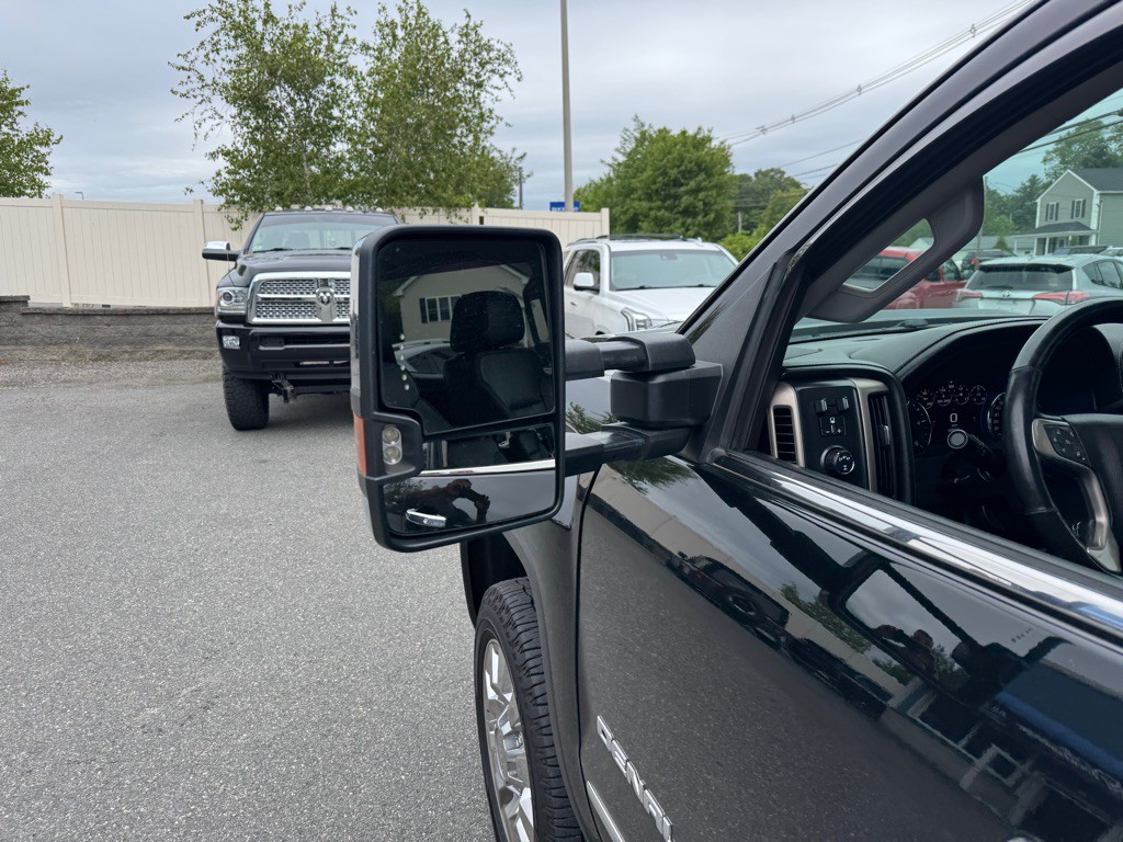 2017 GMC Sierra Image 19