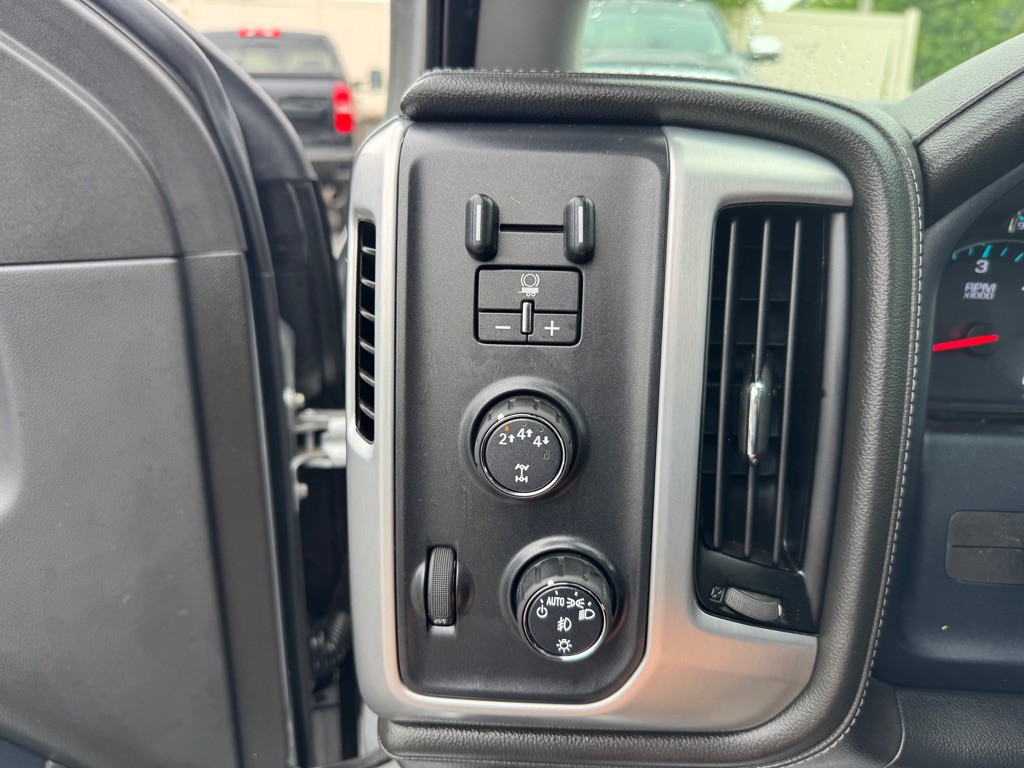 2018 GMC Sierra Image 28