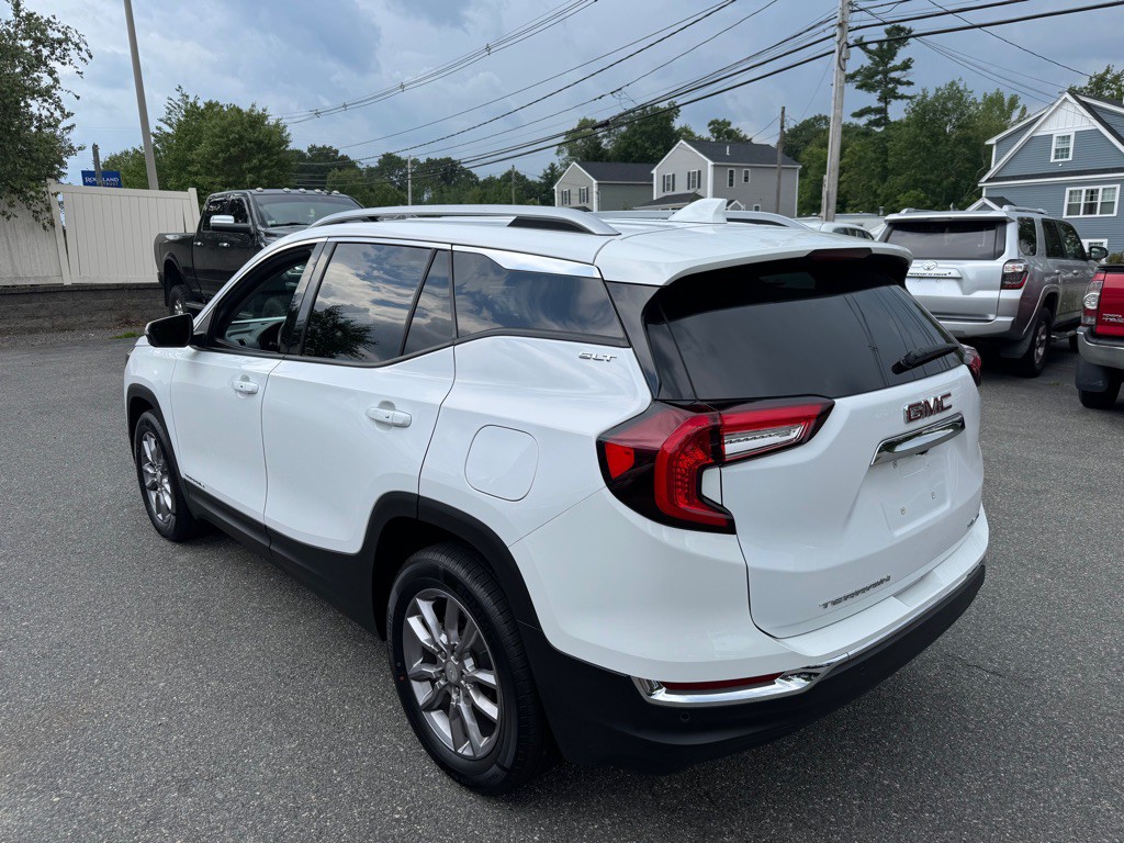 2022 GMC Terrain Image 6