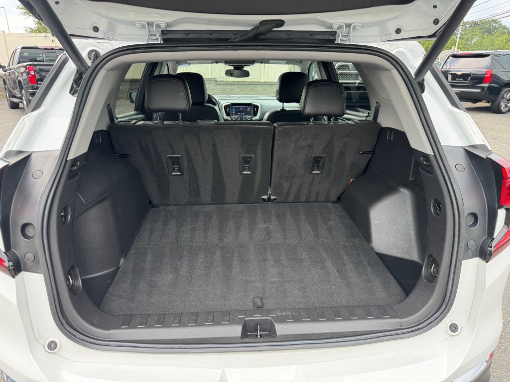 2022 GMC Terrain Image 14