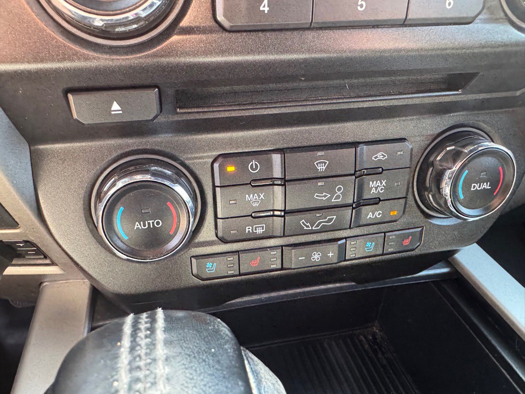 2018 Ford F-150 Image 25