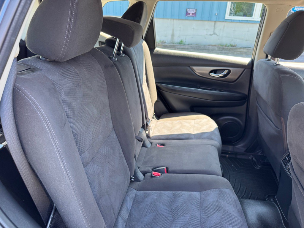 2015 Nissan Rogue Image 15