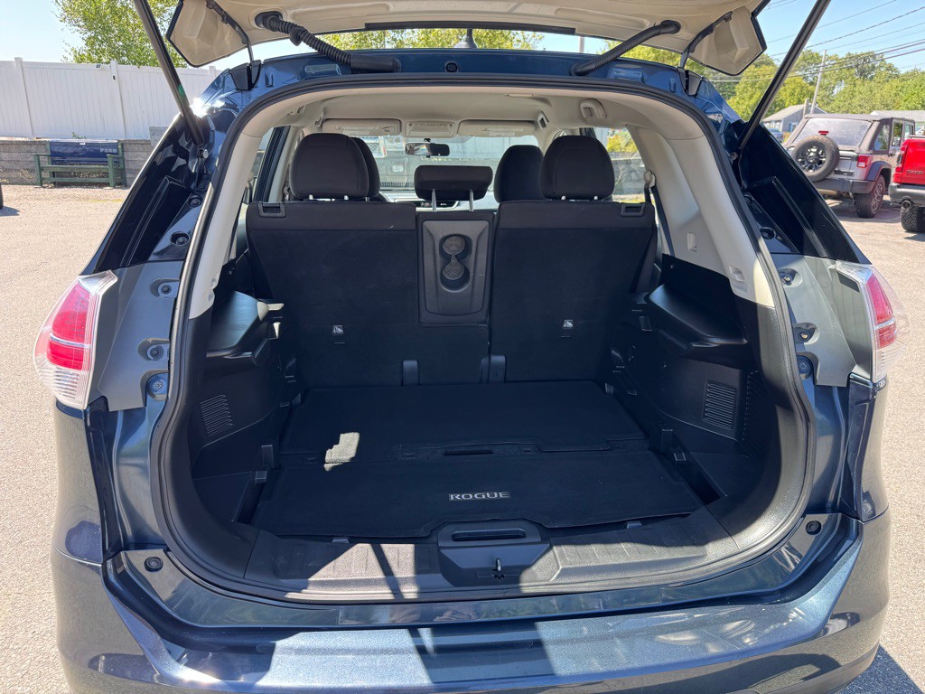 2015 Nissan Rogue Image 16