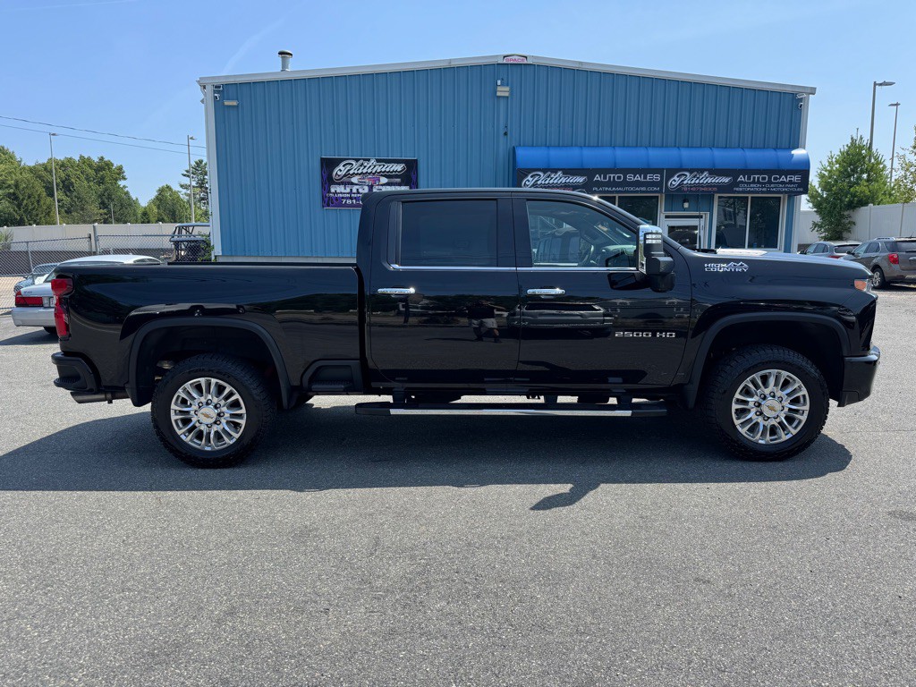 2022 Chevrolet Silverado 1500 Image 1