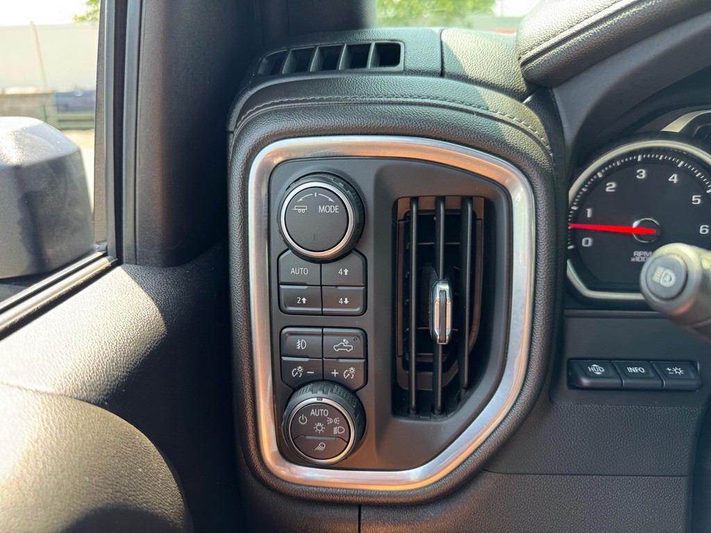 2022 Chevrolet Silverado 1500 Image 36