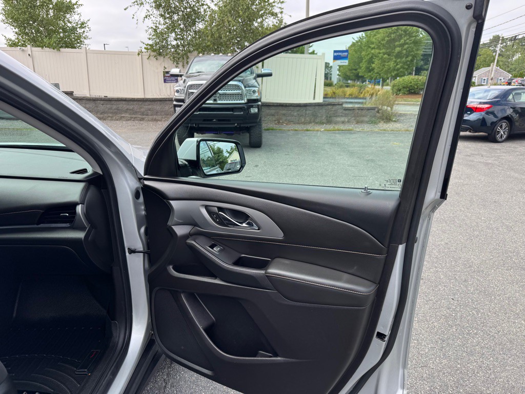 2019 Chevrolet Traverse Image 12
