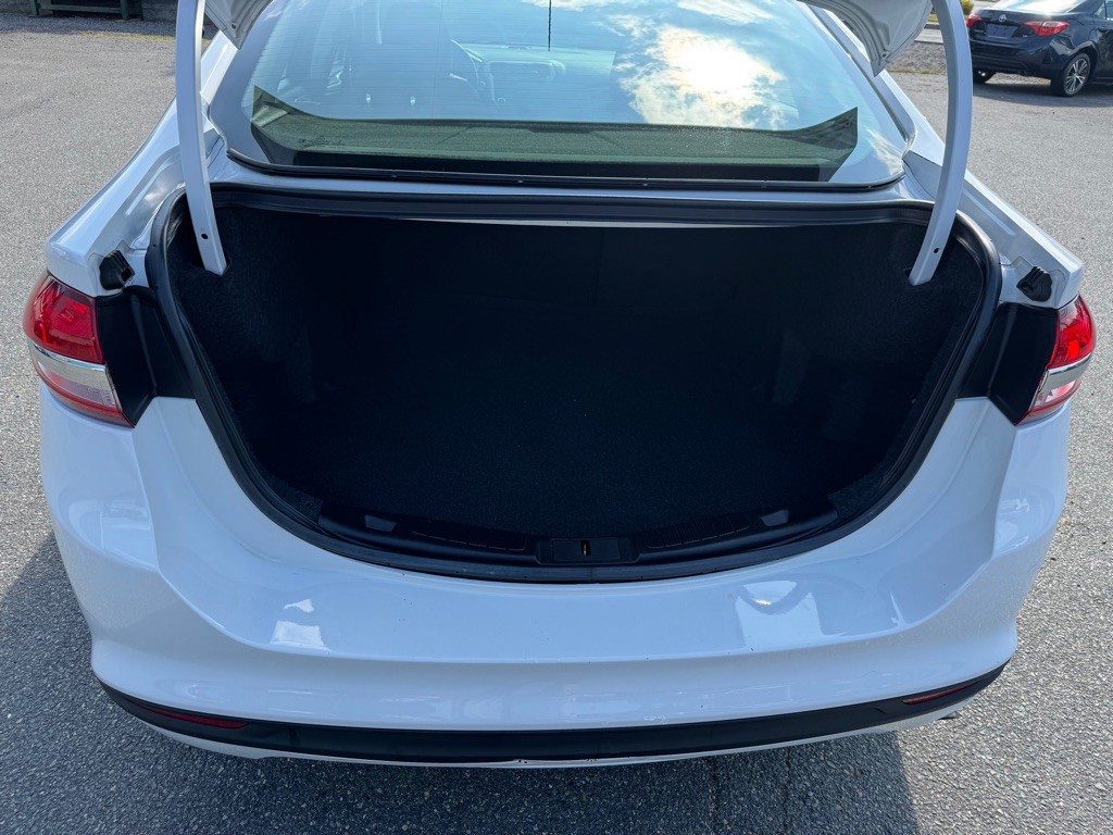 2018 Ford Fusion Image 22