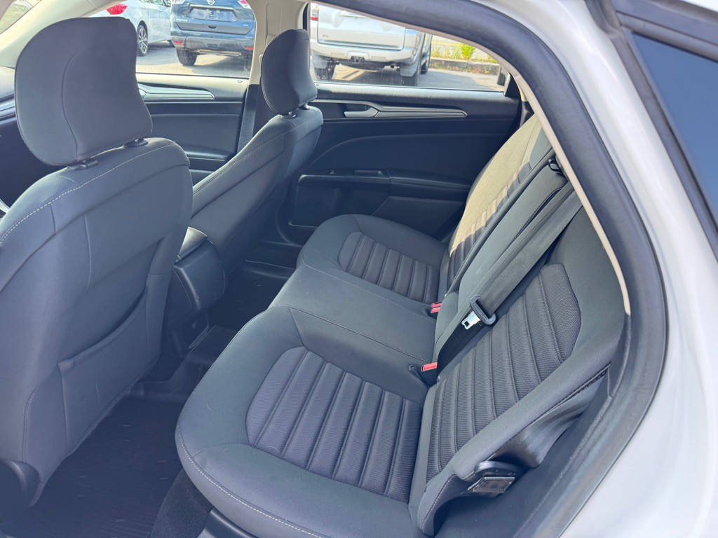 2018 Ford Fusion Image 23