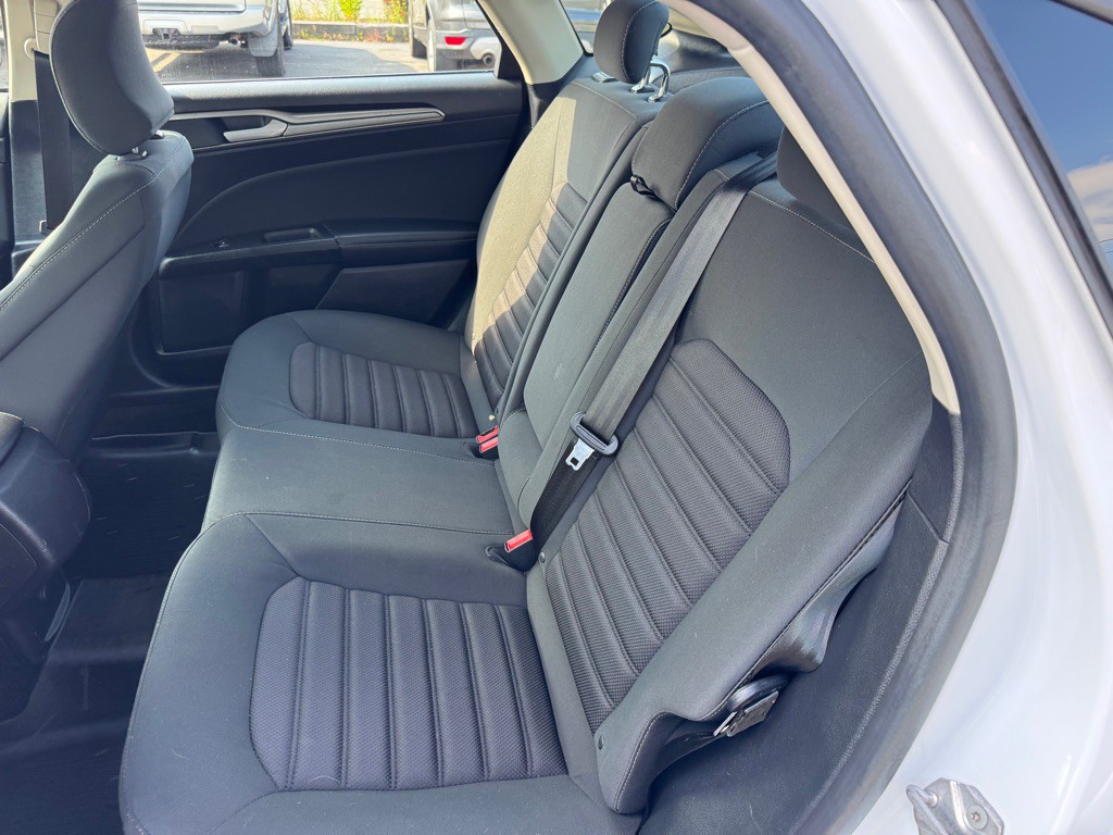 2018 Ford Fusion Image 24
