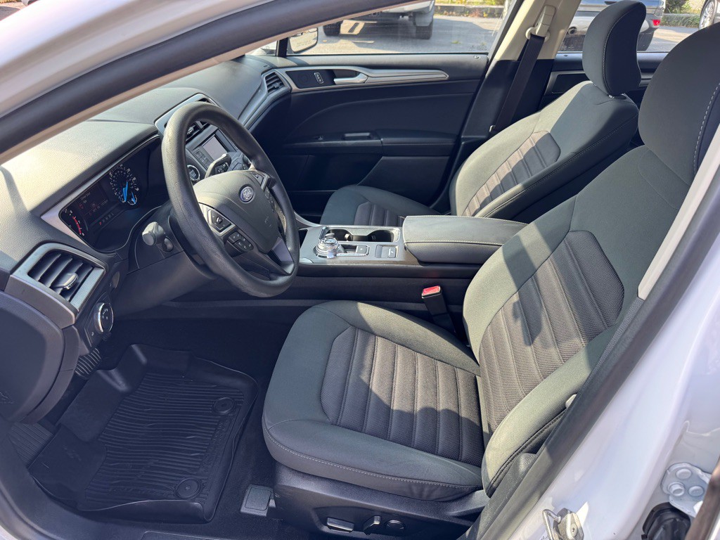 2018 Ford Fusion Image 26