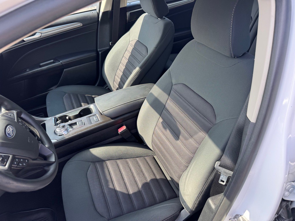 2018 Ford Fusion Image 27