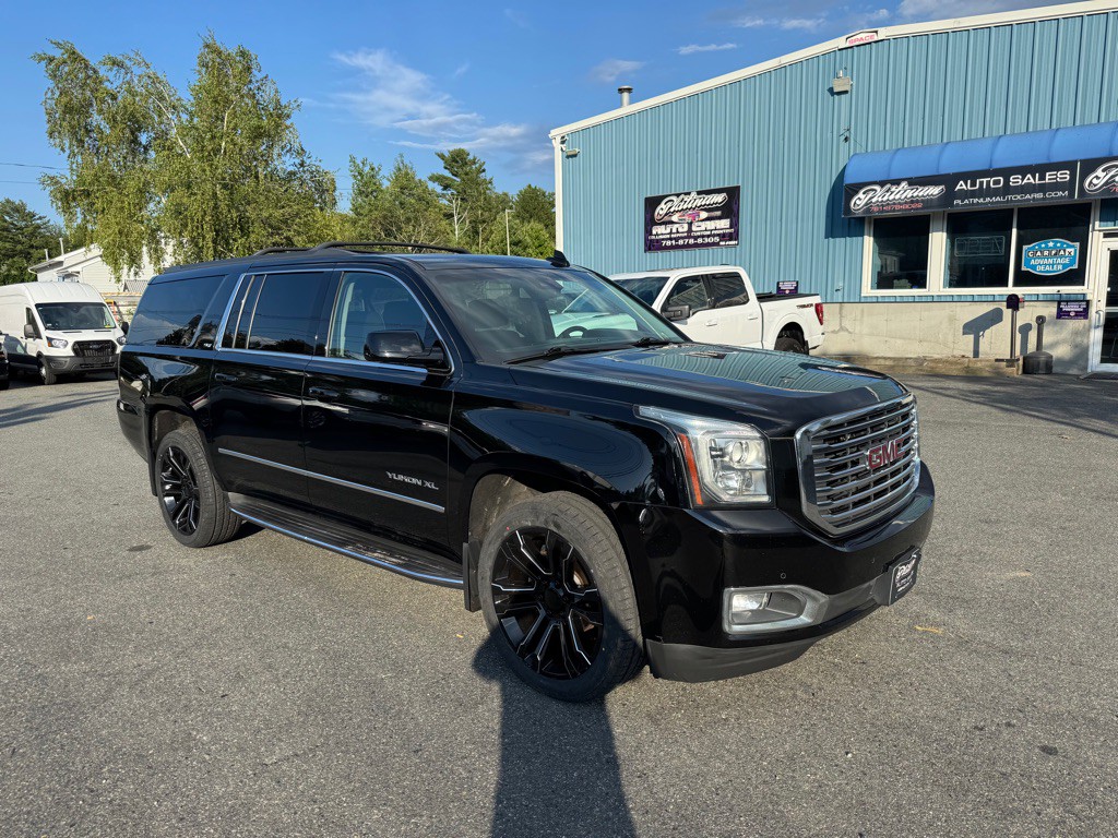 2018 GMC Yukon Image 2