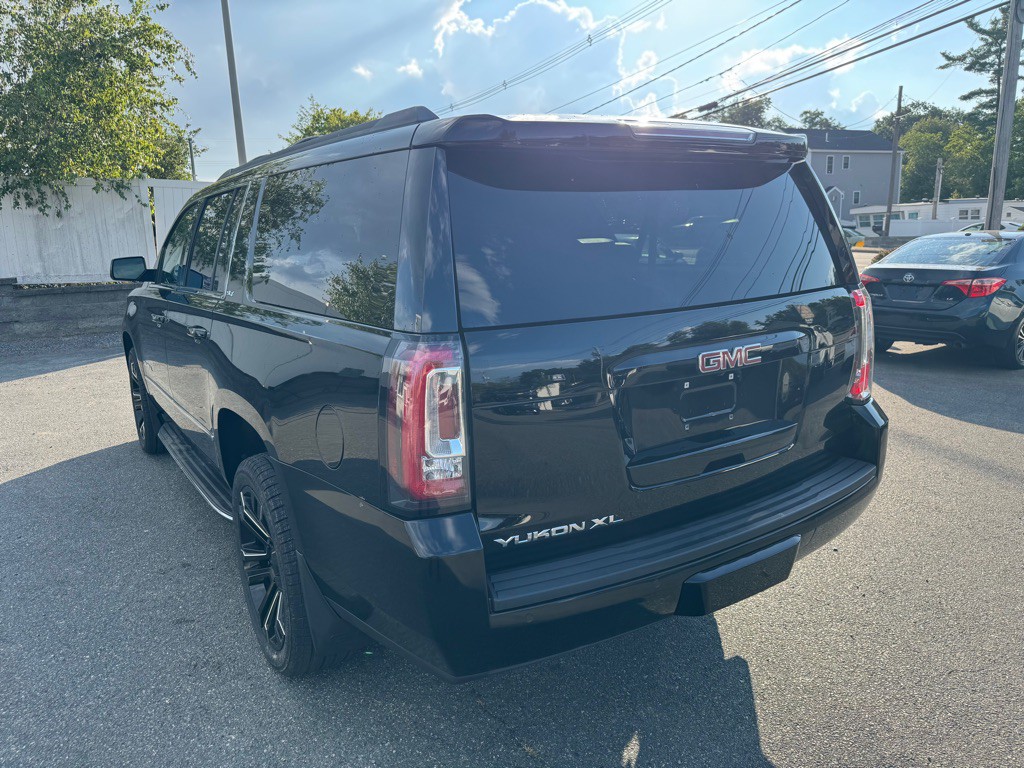 2018 GMC Yukon Image 6