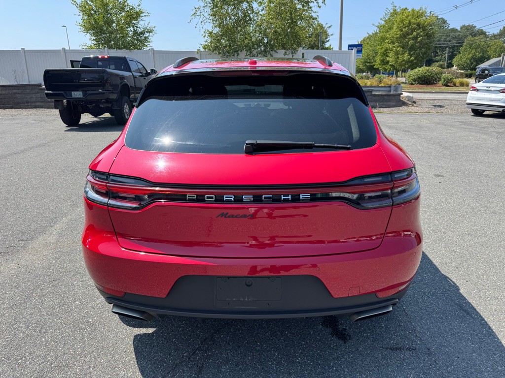 2020 Porsche Macan Image 7
