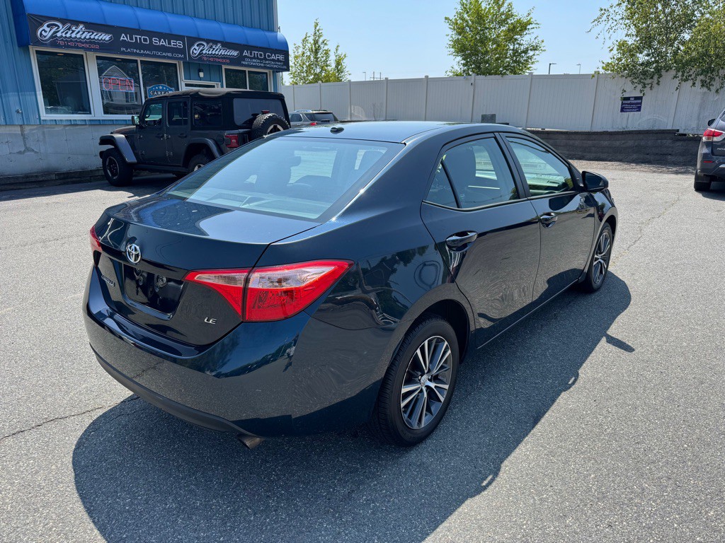 2018 Toyota Corolla Image 8