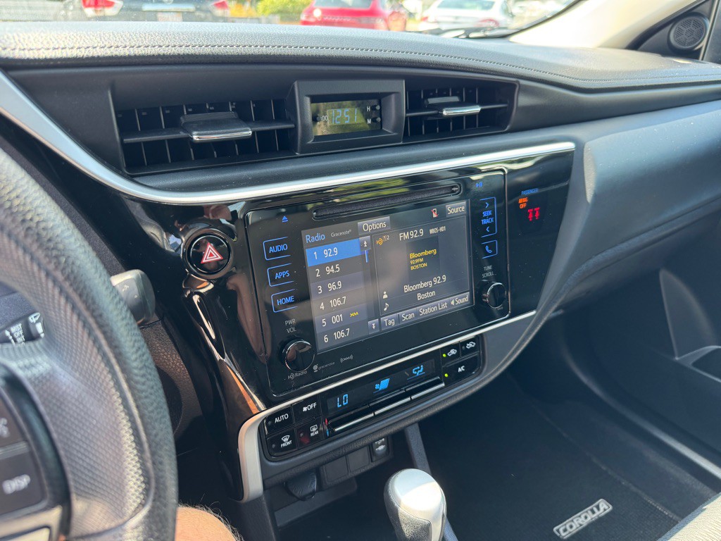 2018 Toyota Corolla Image 22