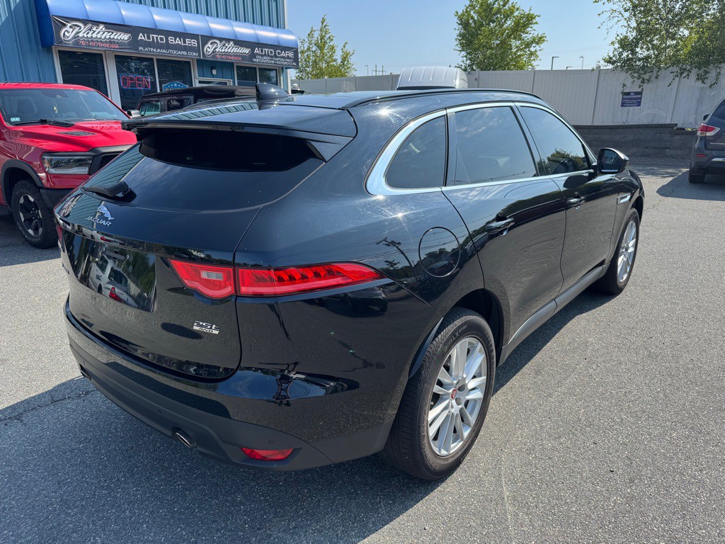 2018 Jaguar F-PACE Image 8