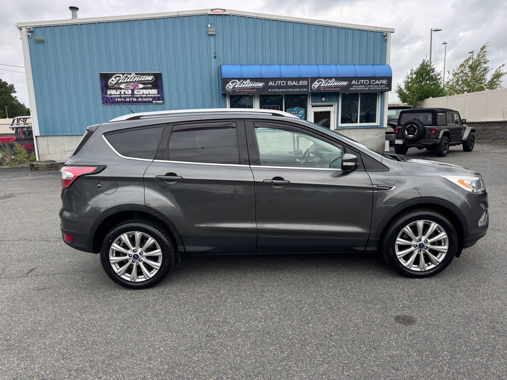 2017 Ford Escape Image 1
