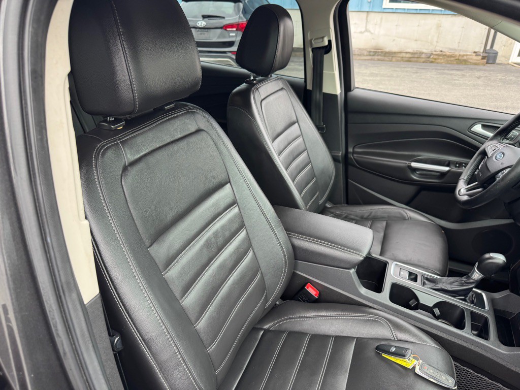 2017 Ford Escape Image 11