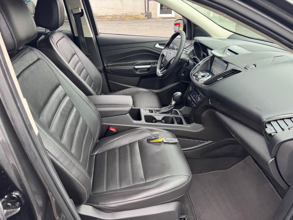 2017 Ford Escape Image 12