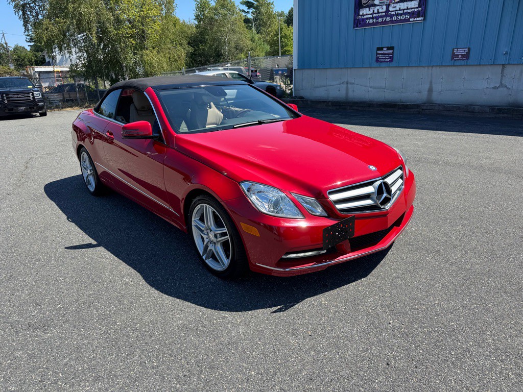 2012 Mercedes-Benz E-Class Image 2