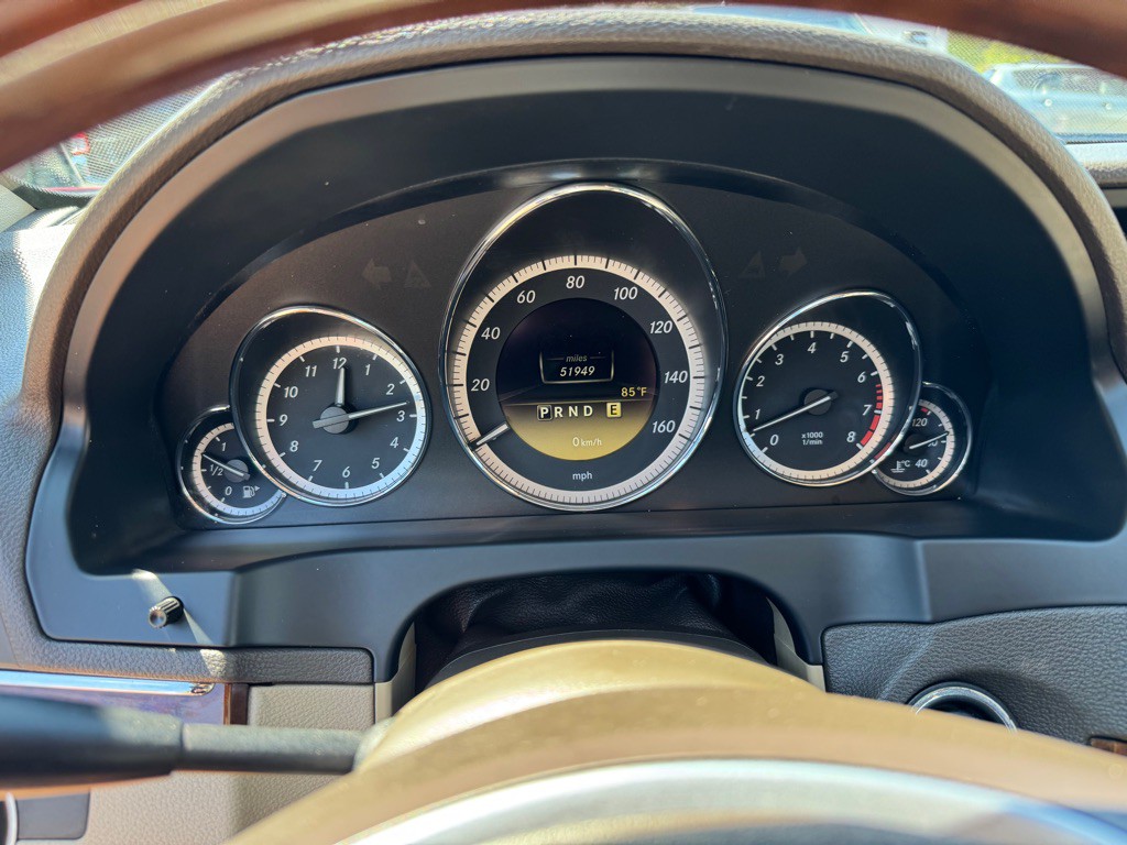 2012 Mercedes-Benz E-Class Image 9
