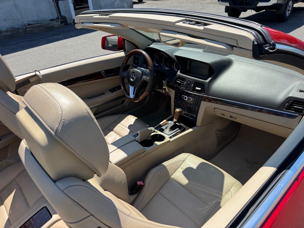 2012 Mercedes-Benz E-Class Image 14