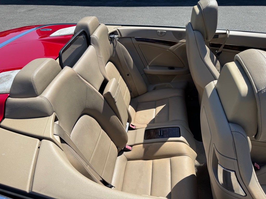 2012 Mercedes-Benz E-Class Image 15