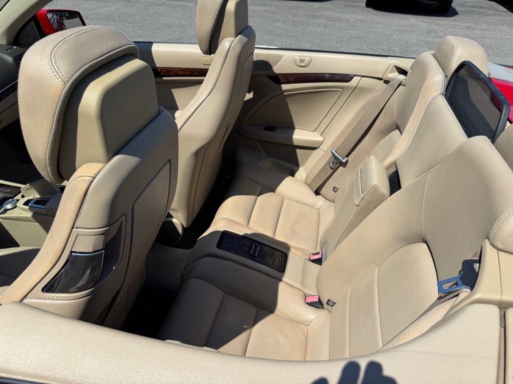 2012 Mercedes-Benz E-Class Image 18
