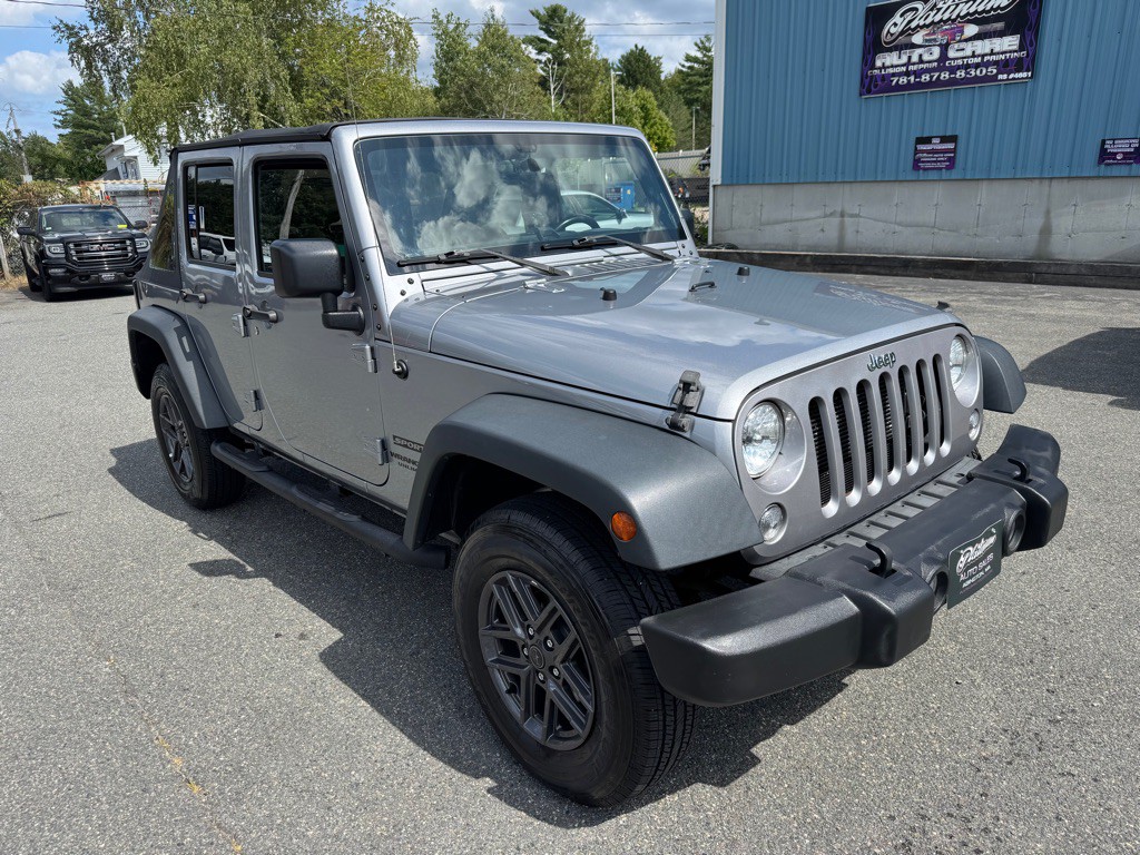2015 Jeep Wrangler Unlimited Image 2