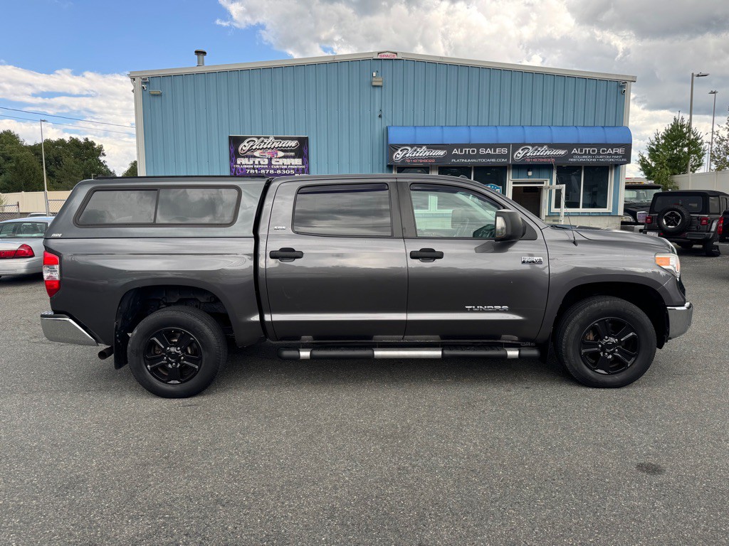 2015 Toyota Tundra Image 1