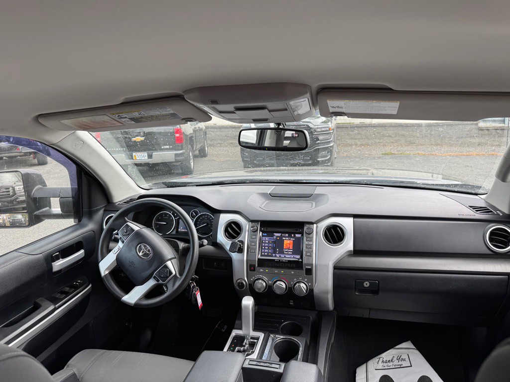 2015 Toyota Tundra Image 13