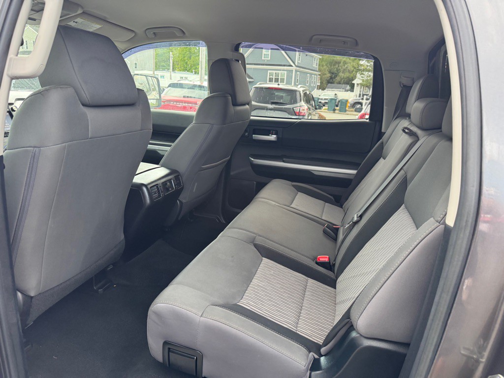 2015 Toyota Tundra Image 14