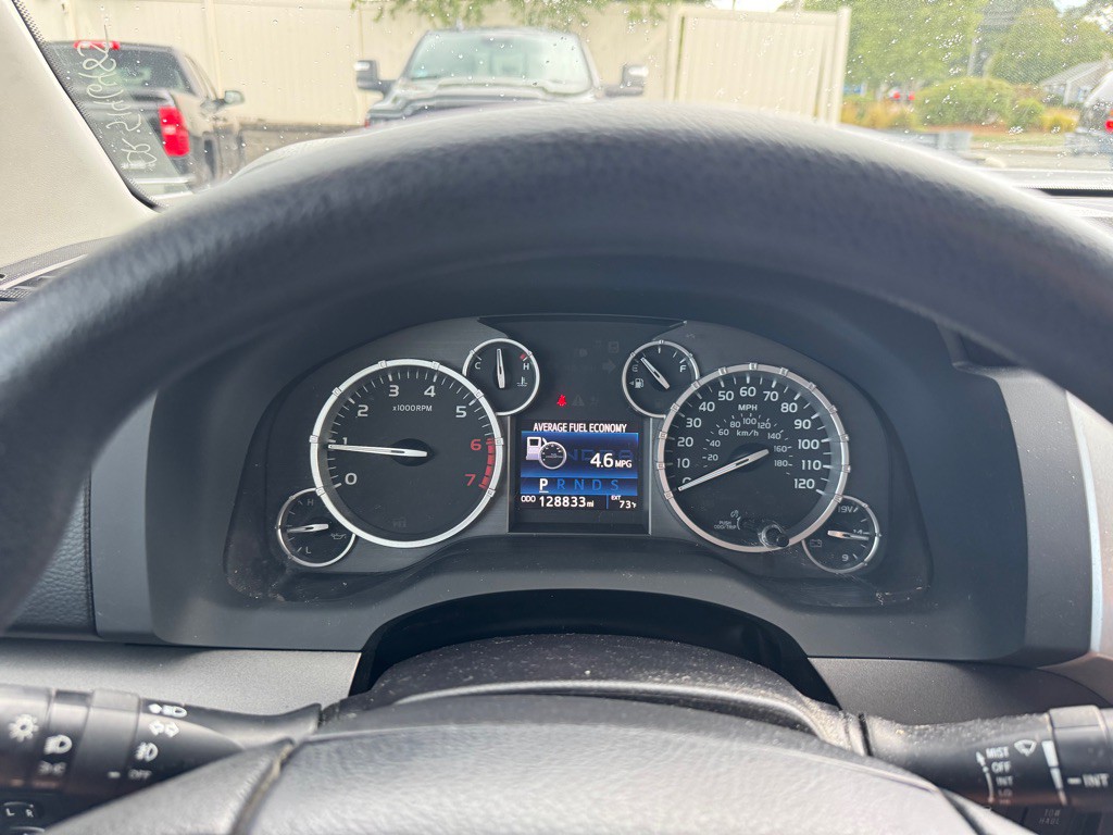 2015 Toyota Tundra Image 19