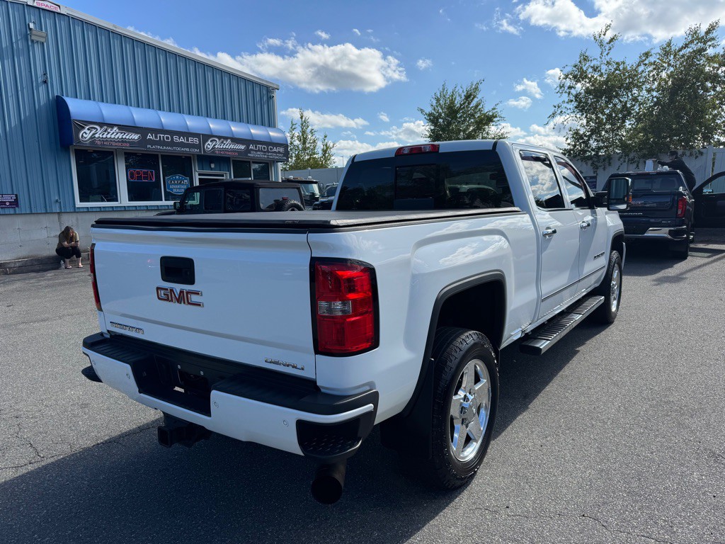 2015 GMC Sierra Image 8